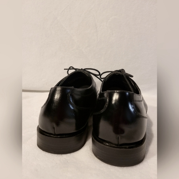 Stacy Adams - Picture 4 of 12